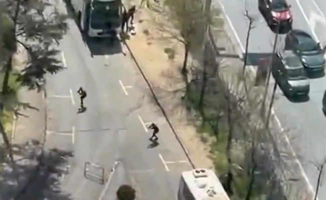 Gunmen attack building housing Israeli Consulate in Istanbul